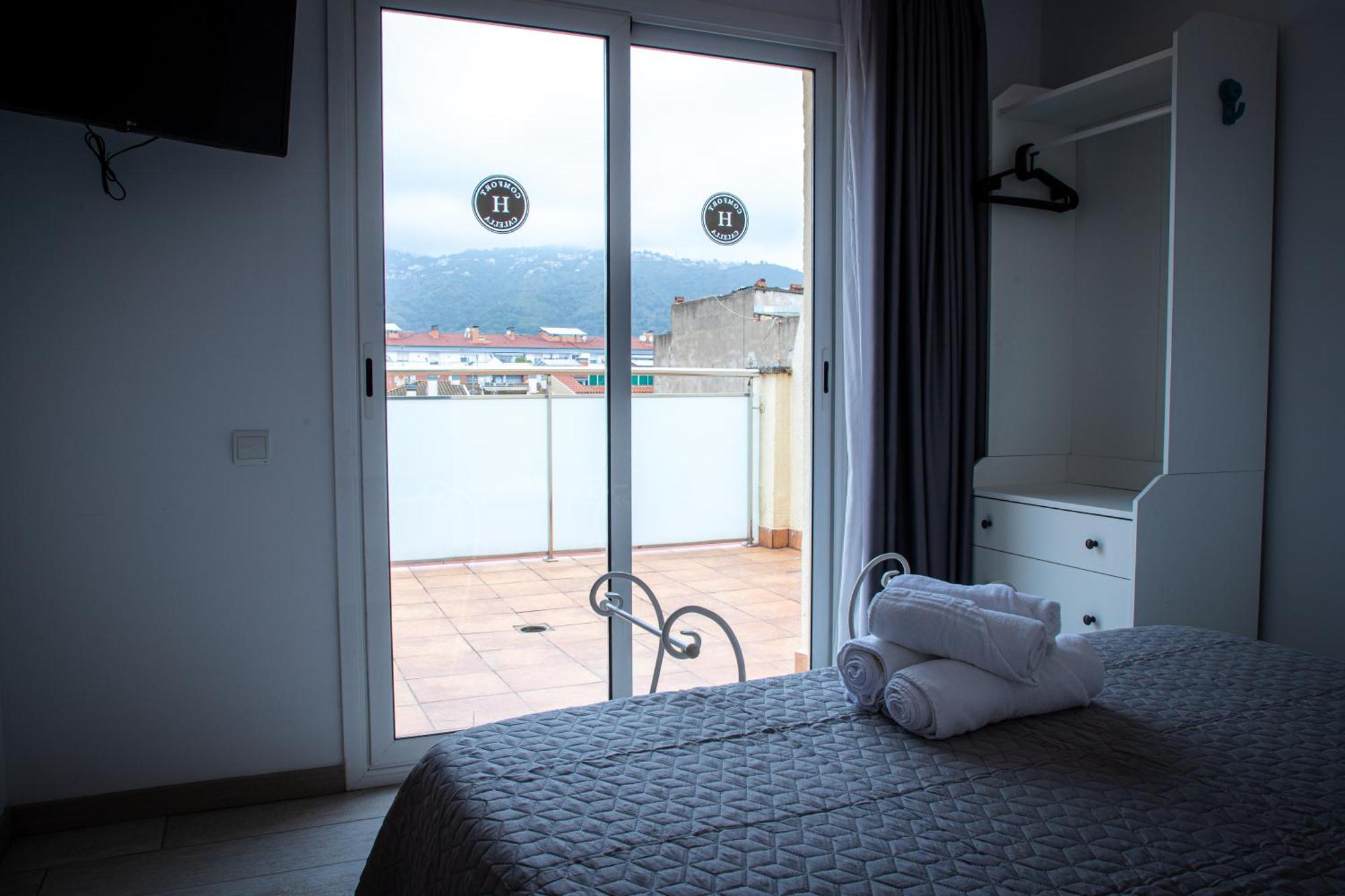 Apartamentos Comfort Calella Exterior foto